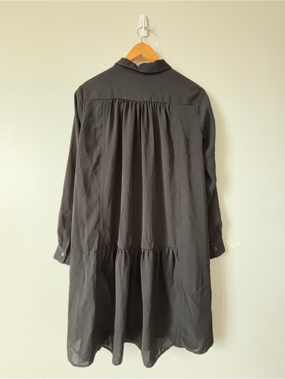 Banana Republic - Classic Black Long-Sleeve Tiered Shirt Dress - Picture 4 of 10